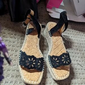 Crown vintage black sandals